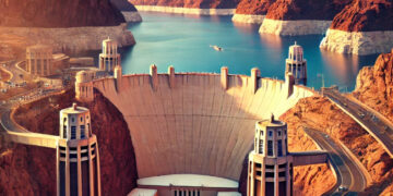 The Hoover Dam & Lake Mead – Engineering Marvel